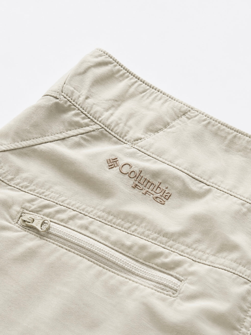 Short Deportivo Columbia PFG Blanca