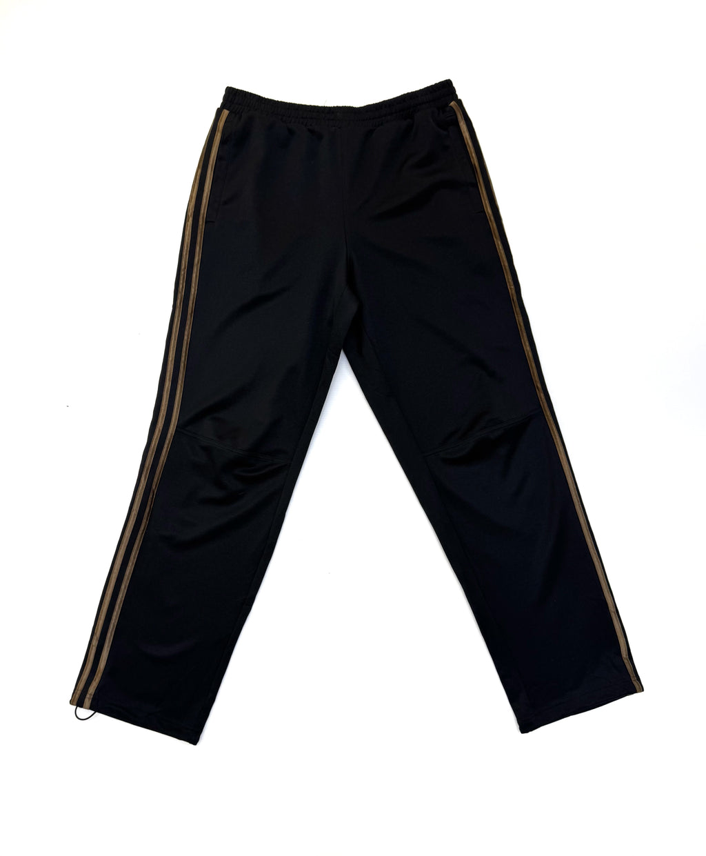 Sudadera Adidas Negra Franjas Doradas