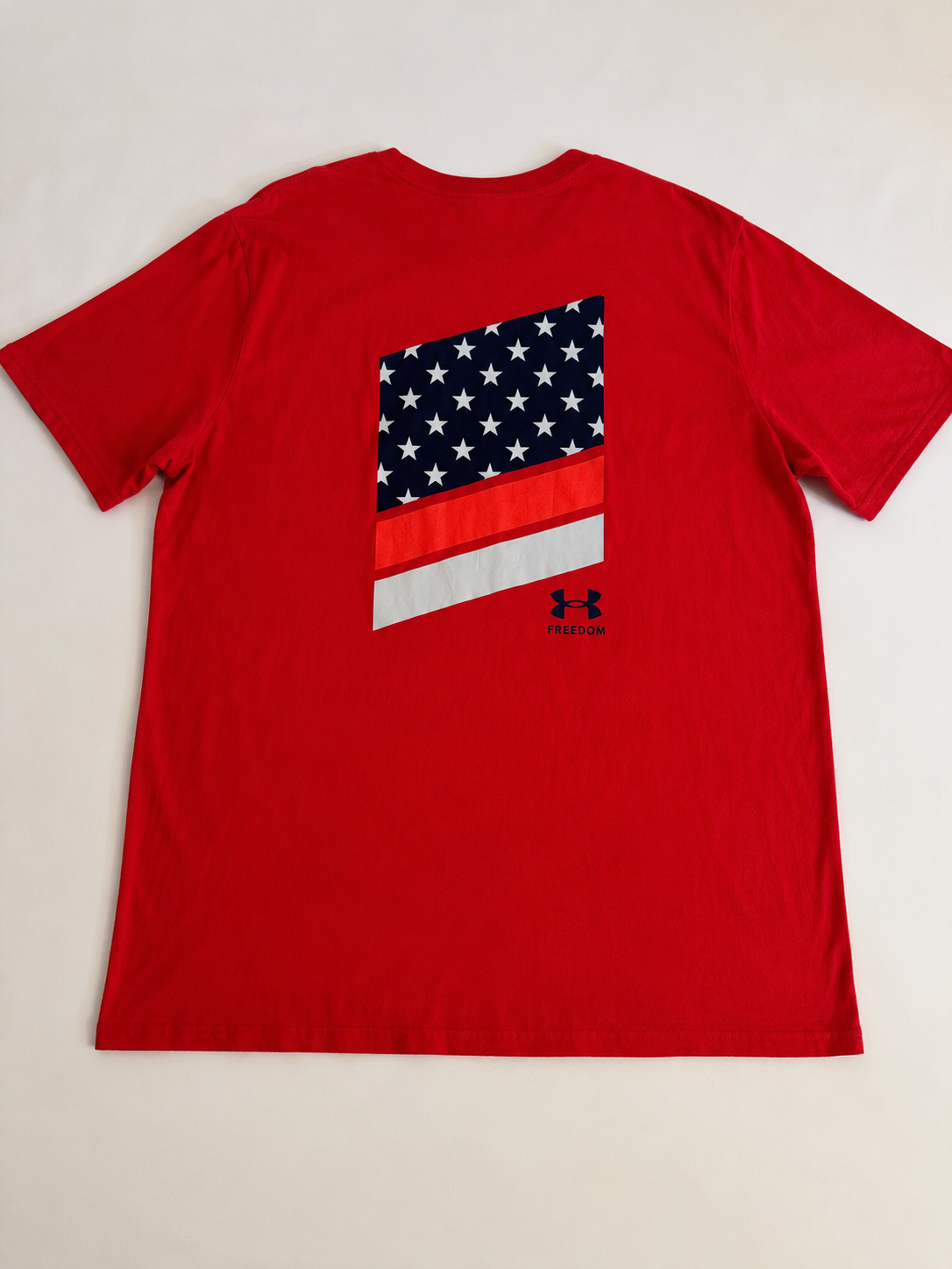 Camiseta Under Armour Freedom — Roja