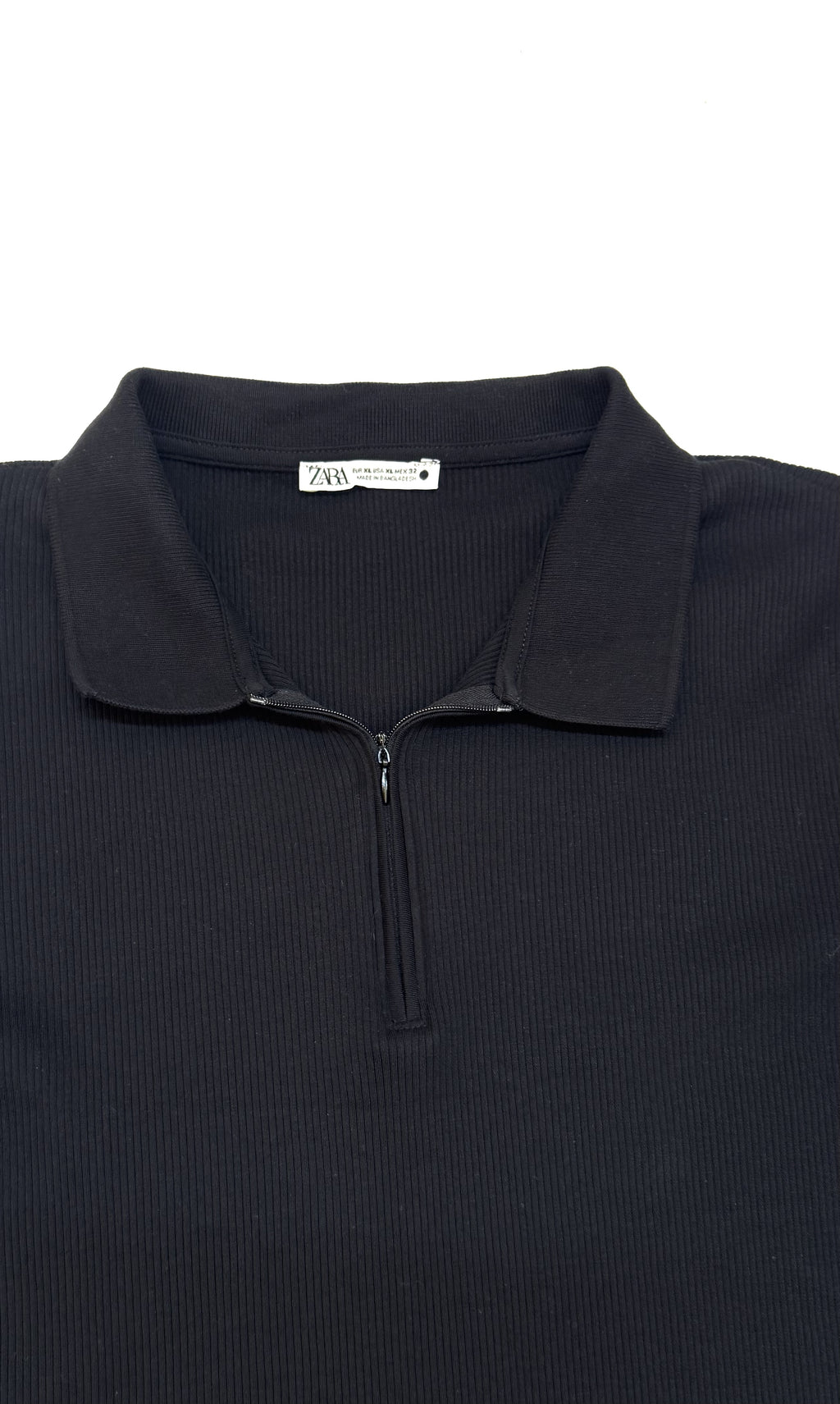 Zara — Buzo negro polo half-zip acanalado manga larga