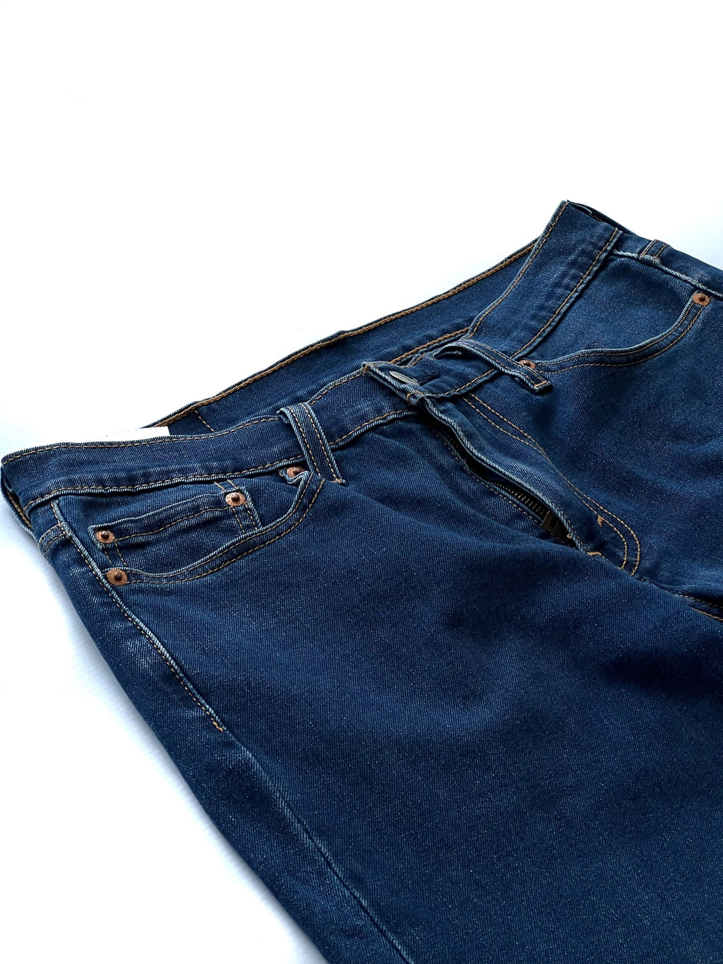 Jean Levi's Azul Oscuro