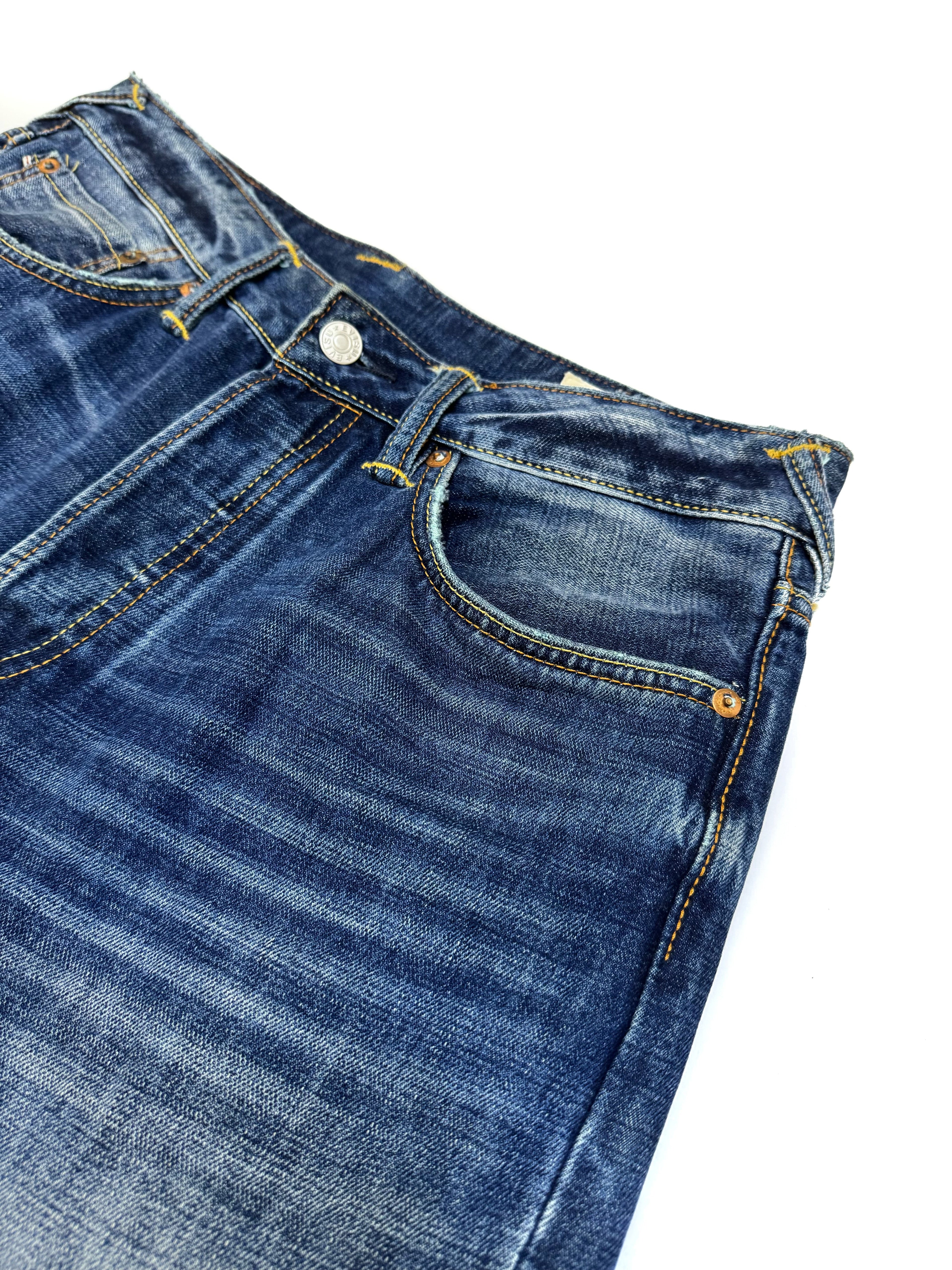 Jean EVISU azul corto