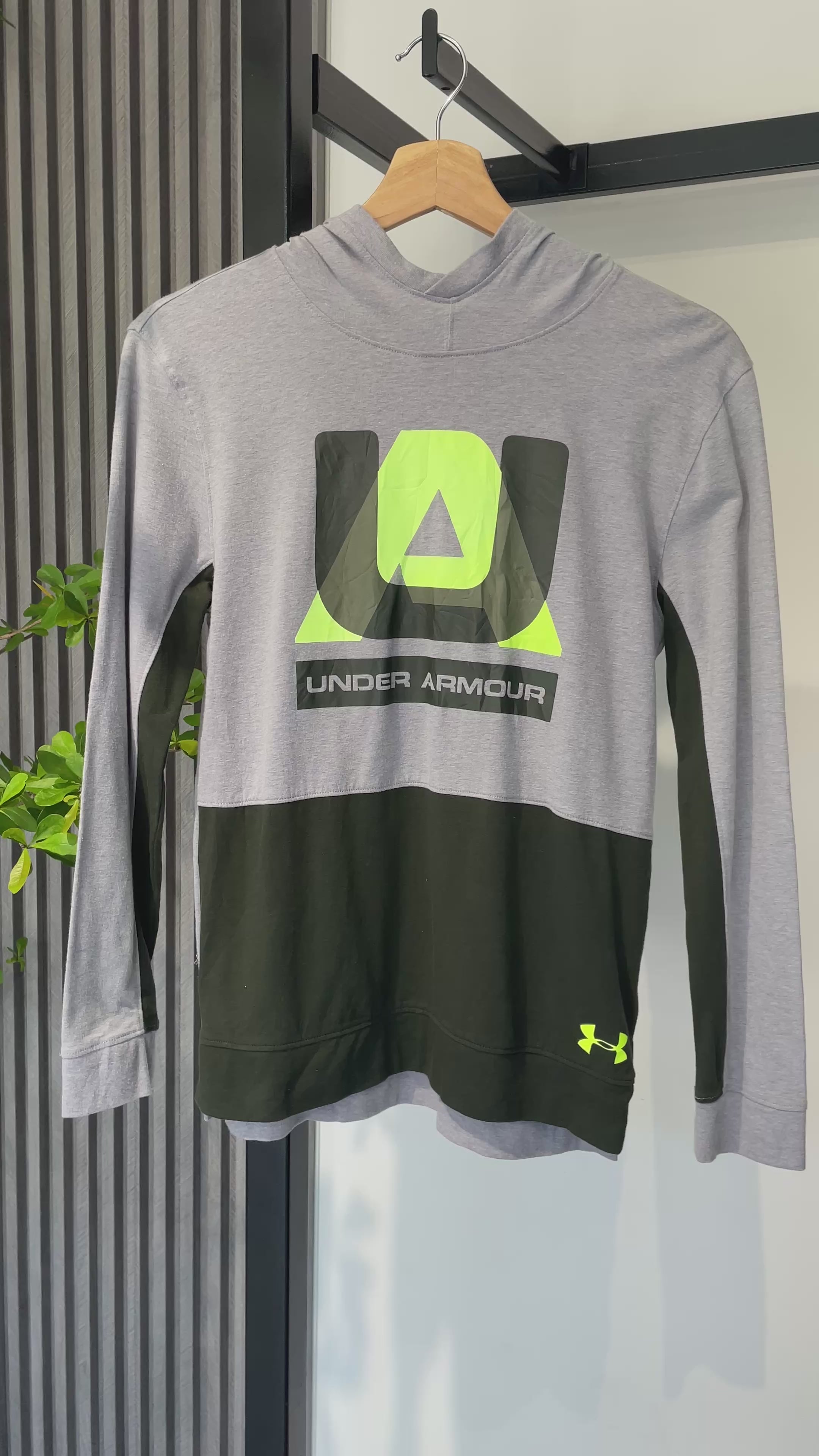 Buso Under Armour verdes