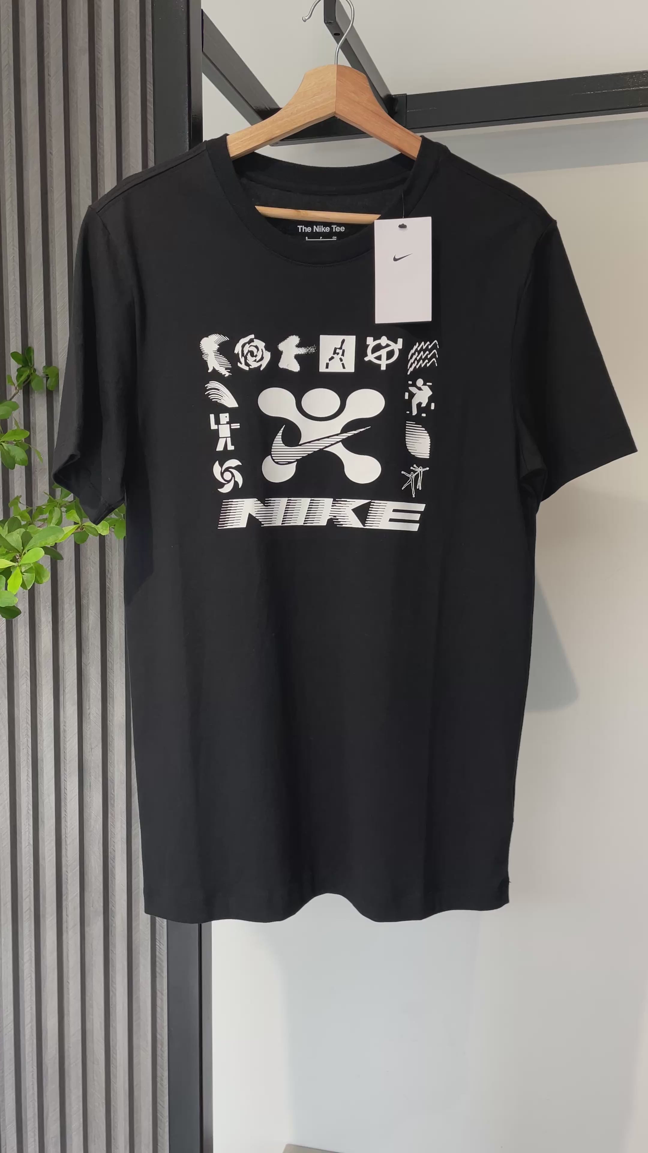 Camiseta Nike Tee Iconos