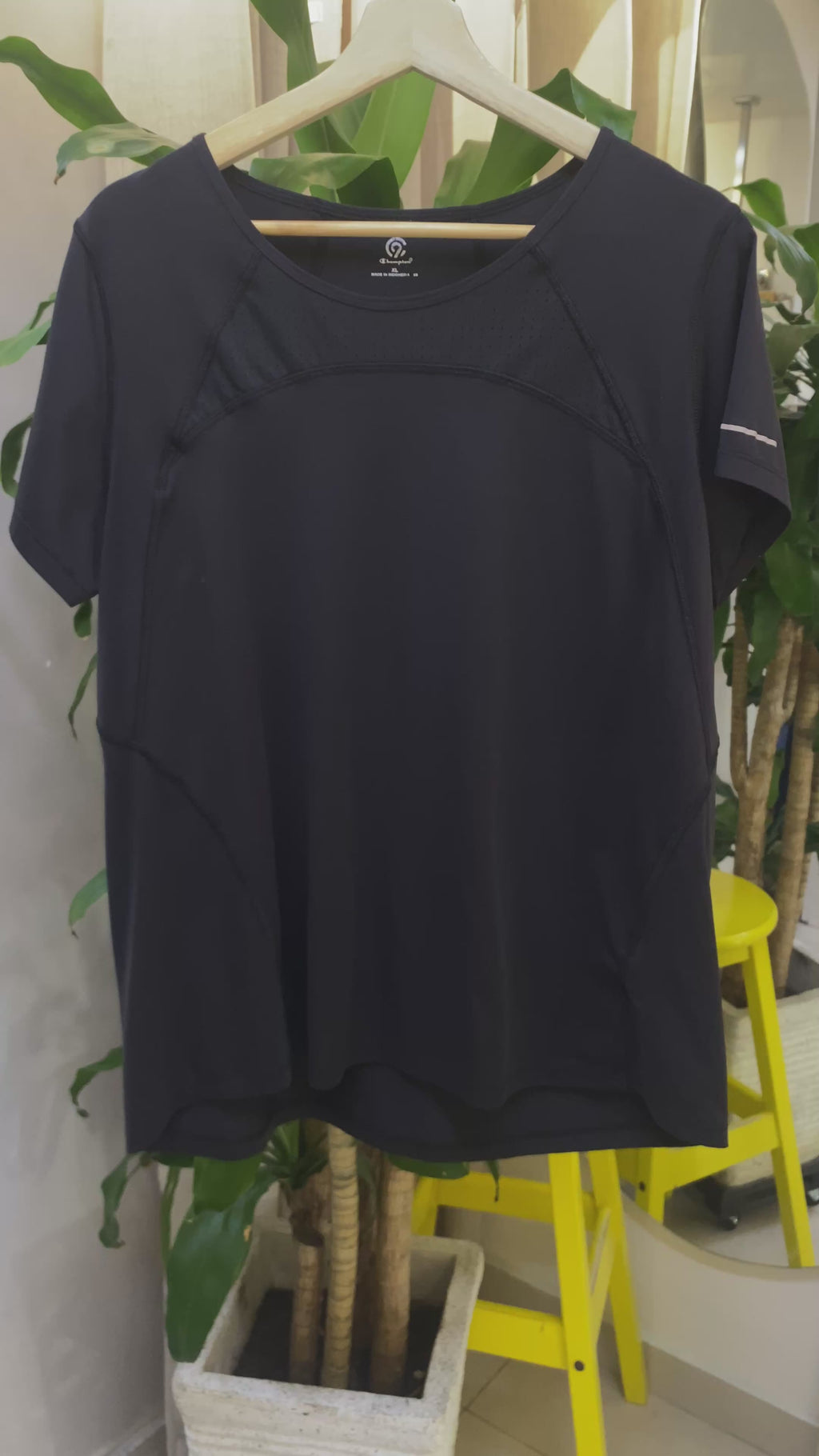 Camiseta Champion Deportiva negra