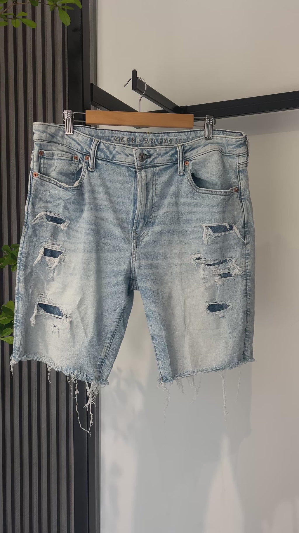 American Eagle Bermuda denim